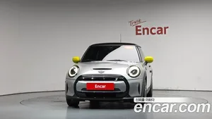 Mini Cooper, 2023 — миниатюра 2