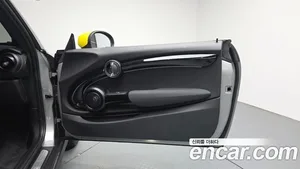 Mini Cooper, 2023 — миниатюра 14