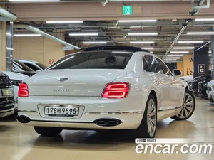 Bentley Flying Spur, 2022 — миниатюра 4