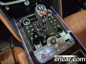 Bentley Flying Spur, 2022 — миниатюра 11
