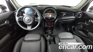 Mini Cooper, 2023 — миниатюра 10