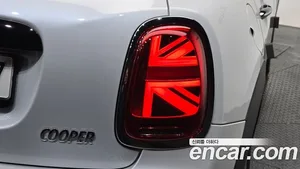 Mini Cooper, 2023 — миниатюра 9
