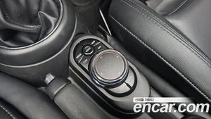 Mini Cooper Convertible, 2019 — миниатюра 18