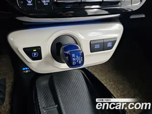 Toyota Prius, 2016 — миниатюра 9