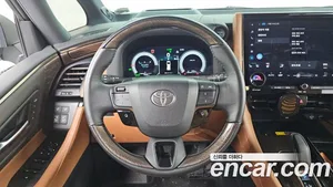 Toyota Alphard, 2025 — миниатюра 12