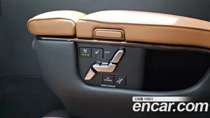 Toyota Alphard, 2025 — миниатюра 17