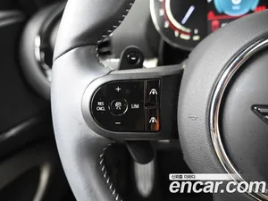 Mini Clubman, 2023 — миниатюра 16