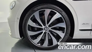 Bentley Flying Spur, 2023 — миниатюра 5