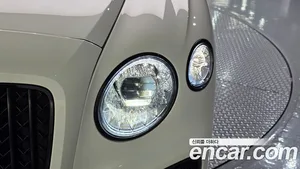 Bentley Flying Spur, 2023 — миниатюра 8