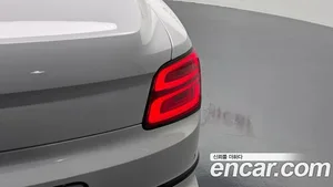 Bentley Flying Spur, 2023 — миниатюра 9