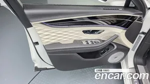 Bentley Flying Spur, 2023 — миниатюра 14