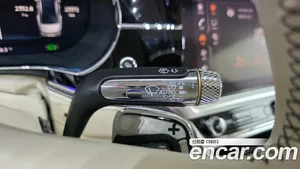 Bentley Flying Spur, 2023 — миниатюра 31