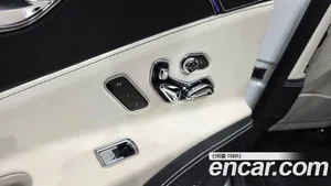 Bentley Flying Spur, 2023 — миниатюра 32