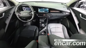 Kia Niro, 2023 — миниатюра 9