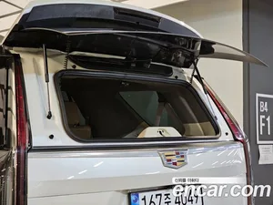 Cadillac Escalade, 2021 — миниатюра 17