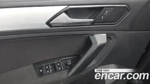 Volkswagen Tiguan, 2018 — миниатюра 19