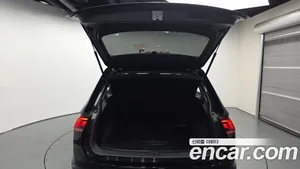 Volkswagen Tiguan, 2018 — миниатюра 20