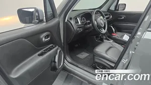 Jeep Renegade, 2022 — миниатюра 13