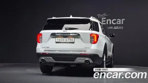 Ford Explorer, 2021 — миниатюра 4