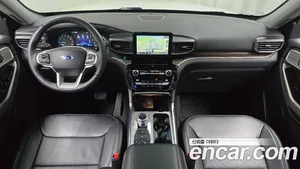 Ford Explorer, 2021 — миниатюра 10