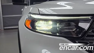Ford Explorer, 2021 — миниатюра 8