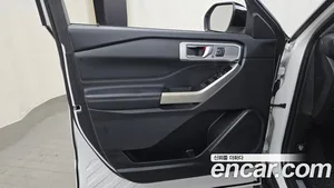 Ford Explorer, 2021 — миниатюра 14