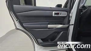 Ford Explorer, 2021 — миниатюра 15