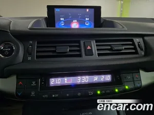 Lexus CT200h, 2017 — миниатюра 13