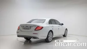 Mercedes-Benz E-Class, 2017 — миниатюра 4