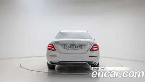 Mercedes-Benz E-Class, 2017 — миниатюра 7