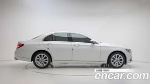 Mercedes-Benz E-Class, 2017 — миниатюра 9
