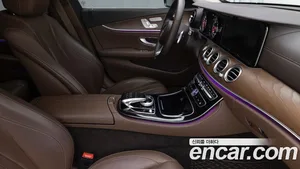 Mercedes-Benz E-Class, 2017 — миниатюра 12