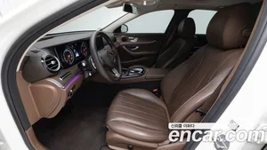 Mercedes-Benz E-Class, 2017 — миниатюра 13