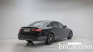 Mercedes-Benz E-Class, 2022 — миниатюра 4
