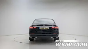 Mercedes-Benz E-Class, 2022 — миниатюра 7