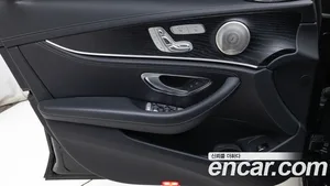 Mercedes-Benz E-Class, 2022 — миниатюра 18