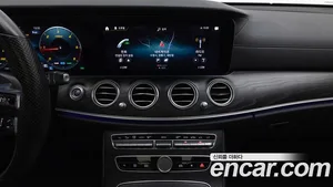 Mercedes-Benz E-Class, 2022 — миниатюра 19