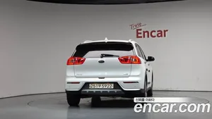 Kia Niro, 2017 — миниатюра 4