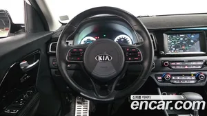 Kia Niro, 2017 — миниатюра 19
