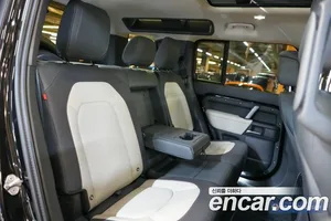 Land Rover Defender, 2024 — миниатюра 19