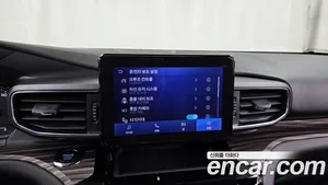 Ford Explorer, 2023 — миниатюра 16