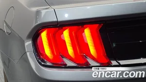 Ford Mustang, 2022 — миниатюра 9
