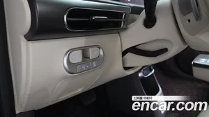 Genesis GV60, 2025 — миниатюра 26