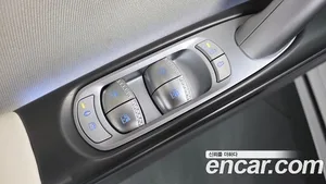 Genesis GV60, 2025 — миниатюра 29