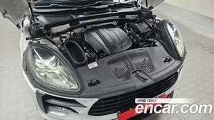 Porsche Macan, 2021 — миниатюра 5