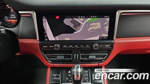 Porsche Macan, 2021 — миниатюра 17
