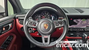 Porsche Macan, 2021 — миниатюра 18