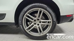 Porsche Macan, 2021 — миниатюра 6