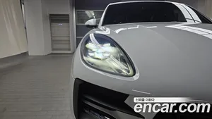 Porsche Macan, 2021 — миниатюра 7