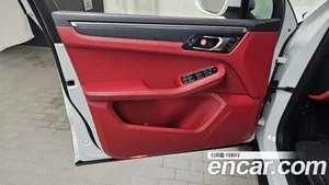 Porsche Macan, 2021 — миниатюра 13